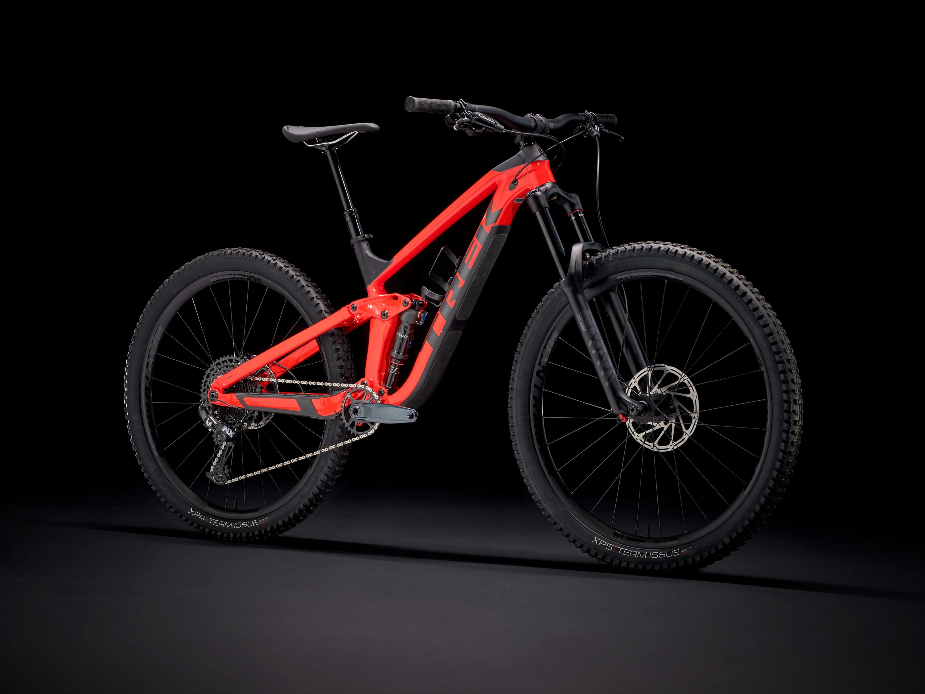 2021 Trek Slash 7 NX.jpg